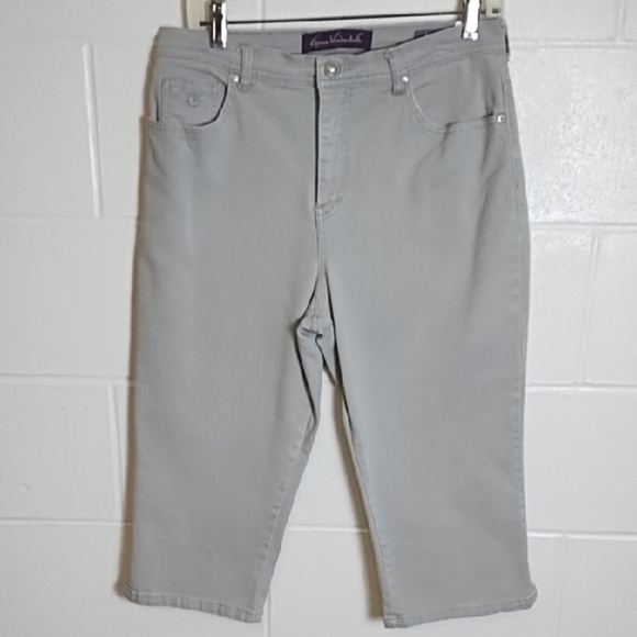 Light Gray Capri 5 Pocket Stretch Denim Jeans Side Leg Vent - Picture 1 of 12
